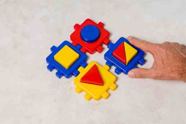 Plastic toys 